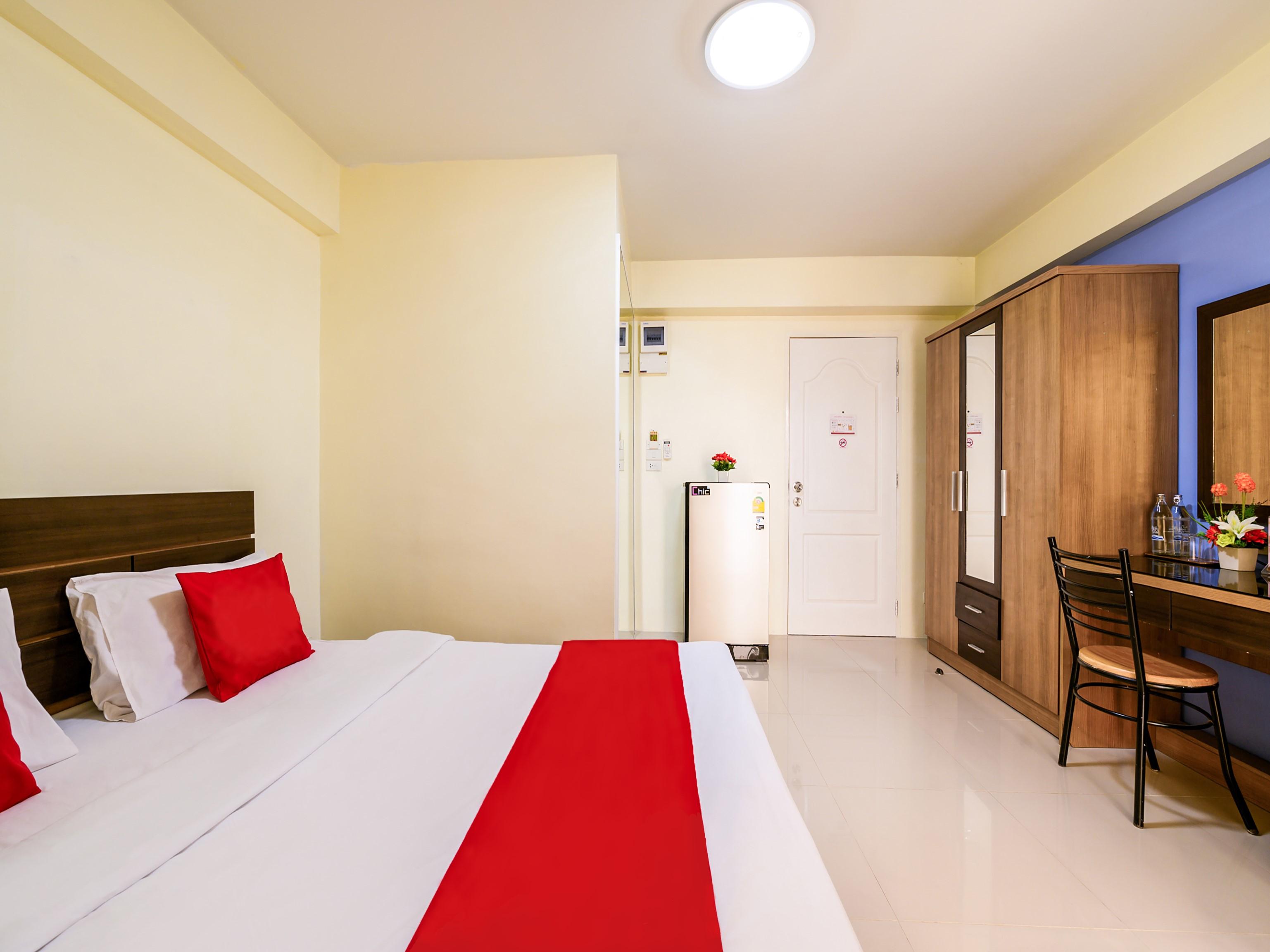 Salin Home Hotel Ramkhamhaeng Бангкок Екстер'єр фото