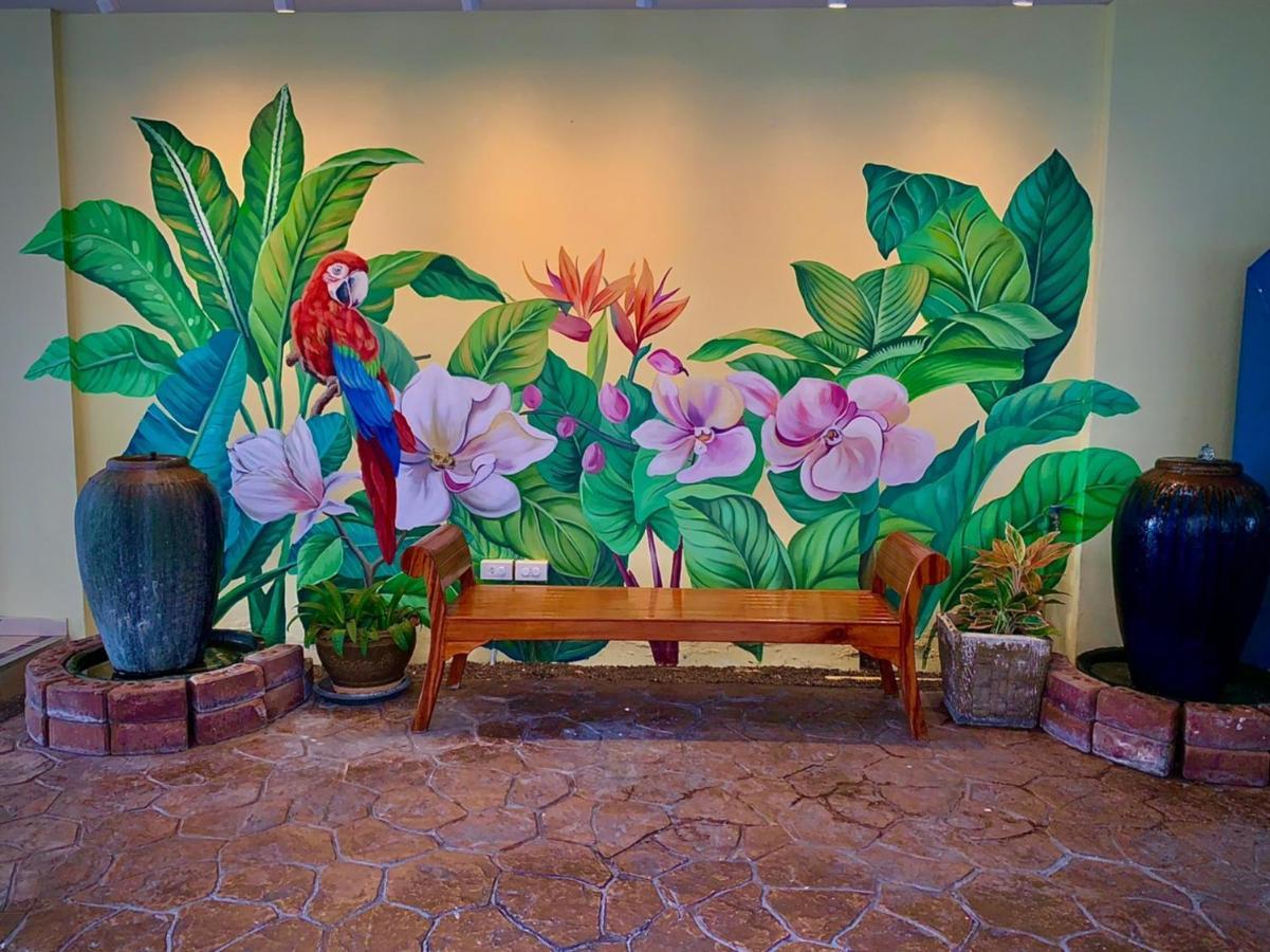 Salin Home Hotel Ramkhamhaeng Бангкок Екстер'єр фото